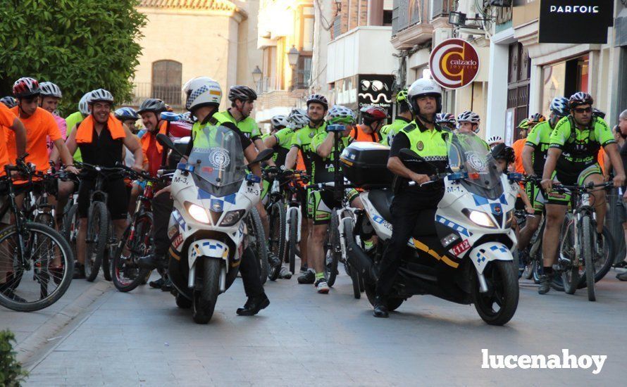 Galería: Casi 300 aficionados al MTB participaron anyer en la Ruta Nocturna en Bicicleta