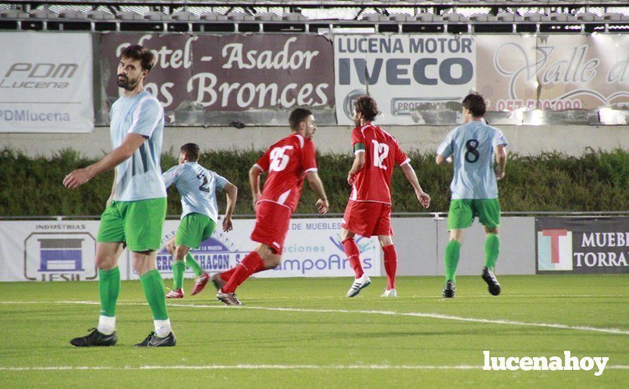 Galería: El nuevo Ciudad de Lucena se estrena con empate a cero ante el Martos CD