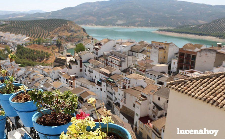  Una vista del municipio de Iznájar, objeto de esta campaña promocional 