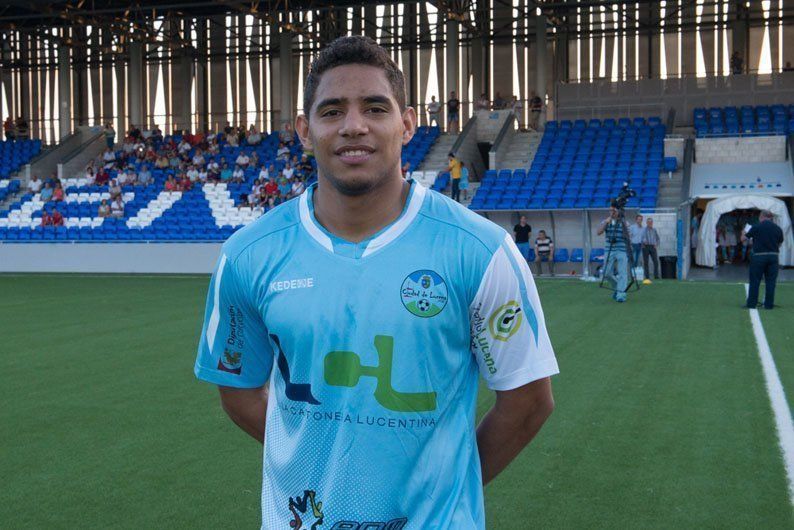 Galería: Presentación del Ciudad de Lucena y partido frente al Antequera (0-1)