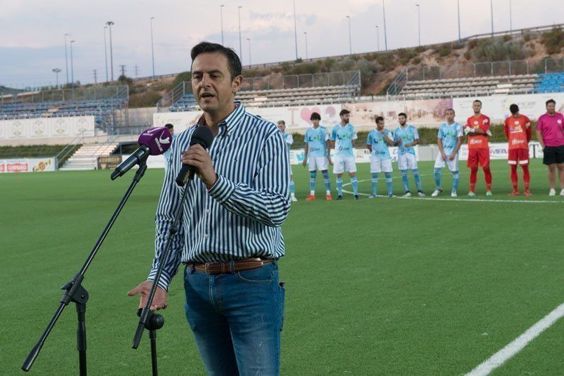 Galería: Presentación del Ciudad de Lucena y partido frente al Antequera (0-1)