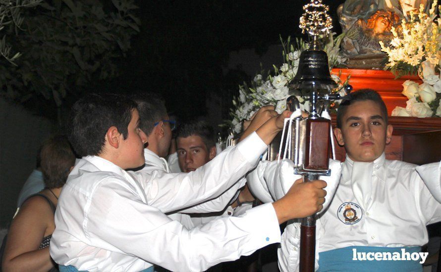 Galería: La joven cuadrilla de Jesús Servián Rueda procesiona la imagen de la Virgen de las Vegas