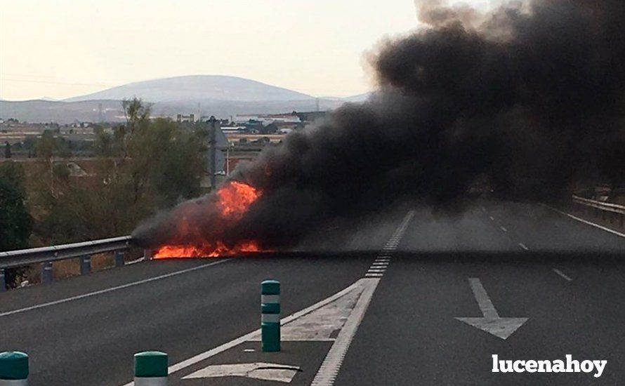 coche ardiendo