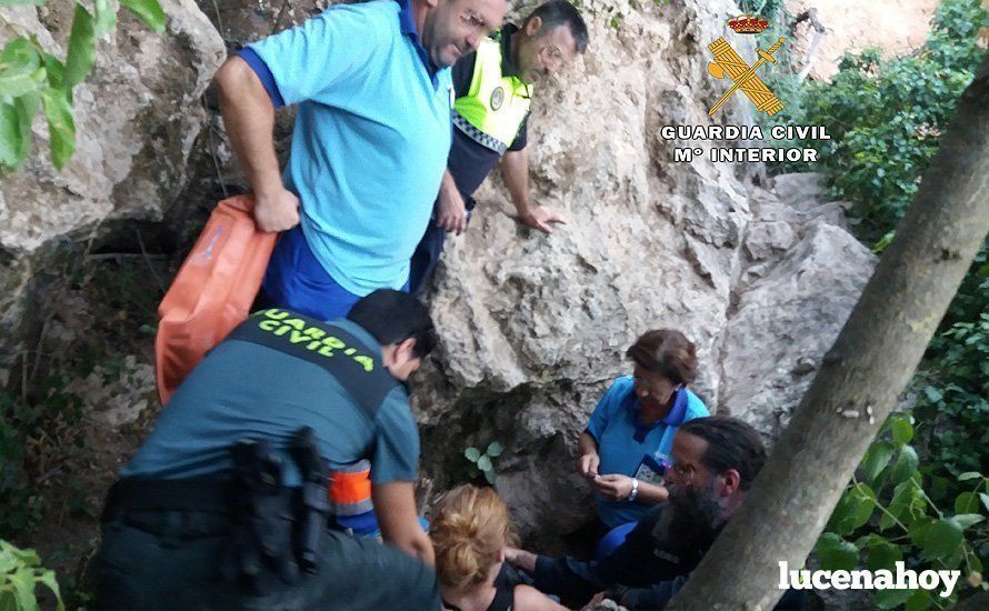  Dispositivo de atención a la senderista herida. Foto: Guardia Civil 