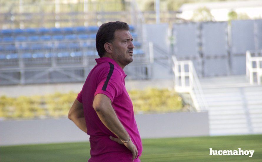 Galería: El Ciudad de Lucena se estrena en División de Honor con victoria frente al Conil C.F. (1-0) Galería: El Ciudad de Lucena se estrena en División de Honor con victoria frente al Conil C.F. (1-0)