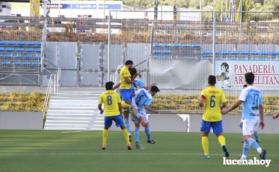 Galería: El Ciudad de Lucena se estrena en División de Honor con victoria frente al Conil C.F. (1-0) Galería: El Ciudad de Lucena se estrena en División de Honor con victoria frente al Conil C.F. (1-0)