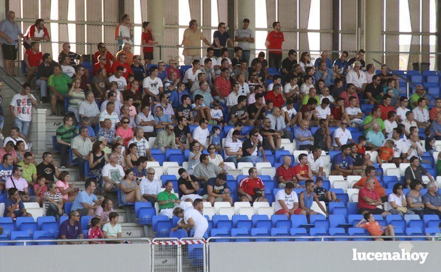 Galería: El Ciudad de Lucena se estrena en División de Honor con victoria frente al Conil C.F. (1-0)