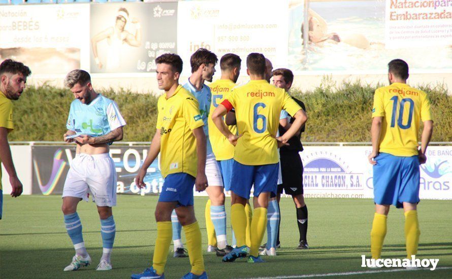 Galería: El Ciudad de Lucena se estrena en División de Honor con victoria frente al Conil C.F. (1-0)