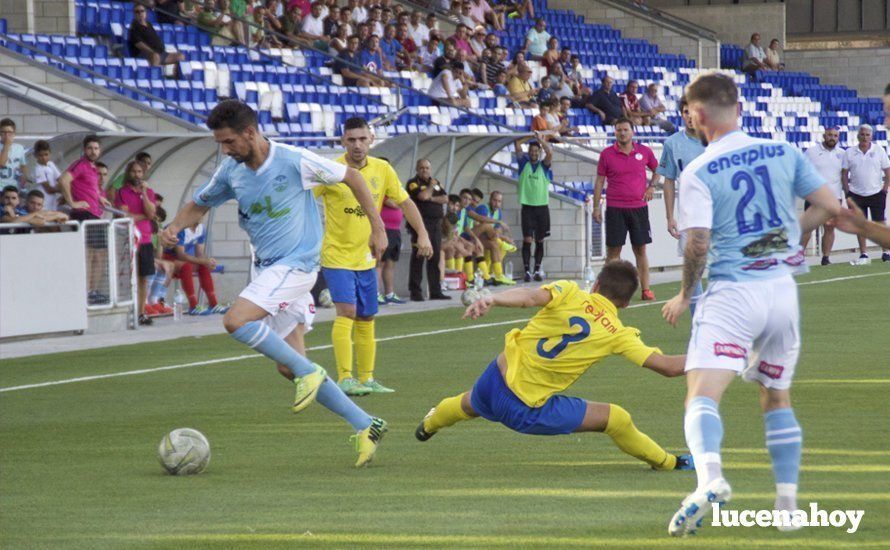 Galería: El Ciudad de Lucena se estrena en División de Honor con victoria frente al Conil C.F. (1-0)