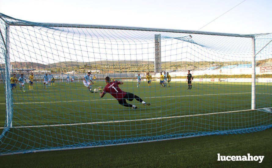Galería: El Ciudad de Lucena se estrena en División de Honor con victoria frente al Conil C.F. (1-0) Galería: El Ciudad de Lucena se estrena en División de Honor con victoria frente al Conil C.F. (1-0)