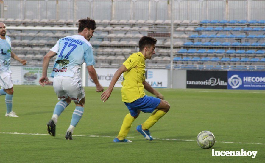 Galería: El Ciudad de Lucena se estrena en División de Honor con victoria frente al Conil C.F. (1-0)