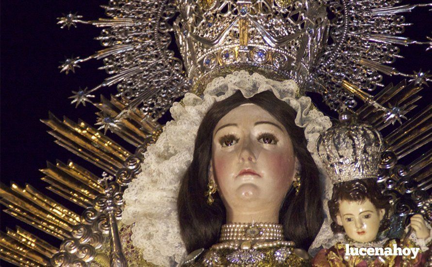 Galería: Procesión de la Virgen del Valle, que lució una ráfaga planteada cedida por la Hermandad de la Virgen de Araceli de Sevilla