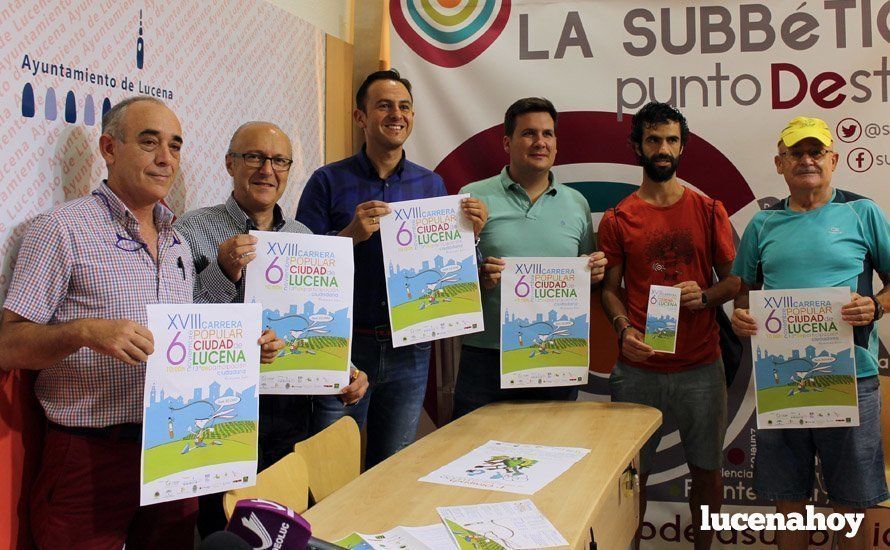  Representantes políticos, secretario del Consejo Regulador de la Denominación de Origen Aceite de Lucena y miembros de los clubes de atletismo. 