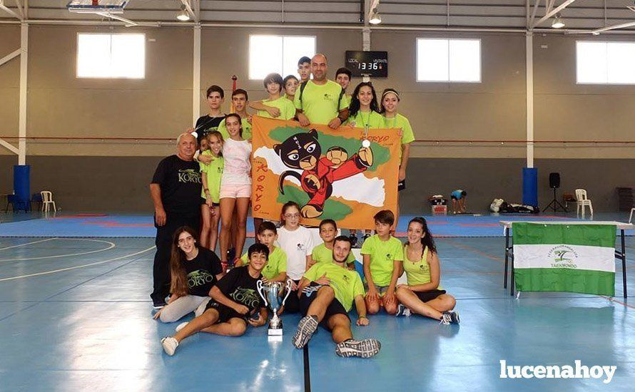  Técnicos y competidores del Club Koryo de Lucena. 