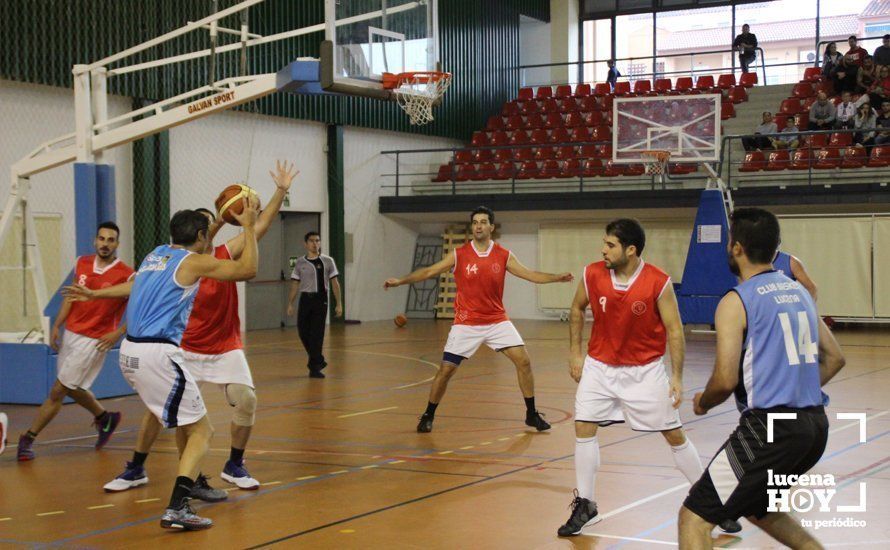 Galería: El Club Baloncesto Ciudad de Lucena obtiene su primer triunfo frente al Montilla (62-51)