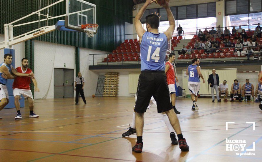 Galería: El Club Baloncesto Ciudad de Lucena obtiene su primer triunfo frente al Montilla (62-51) Galería: El Club Baloncesto Ciudad de Lucena obtiene su primer triunfo frente al Montilla (62-51)