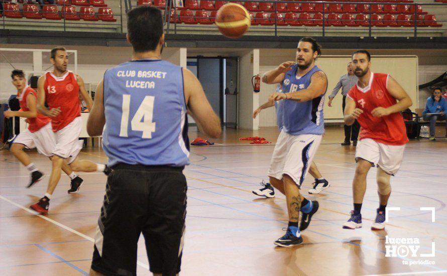 Galería: El Club Baloncesto Ciudad de Lucena obtiene su primer triunfo frente al Montilla (62-51)