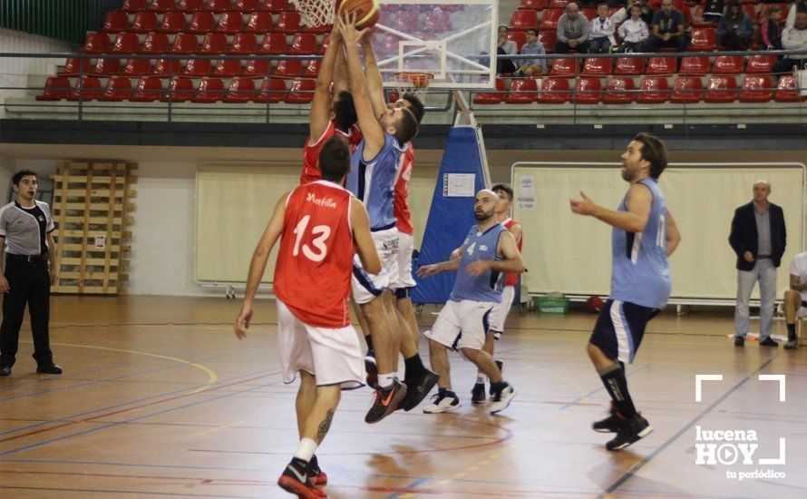 Galería: El Club Baloncesto Ciudad de Lucena obtiene su primer triunfo frente al Montilla (62-51) Galería: El Club Baloncesto Ciudad de Lucena obtiene su primer triunfo frente al Montilla (62-51)
