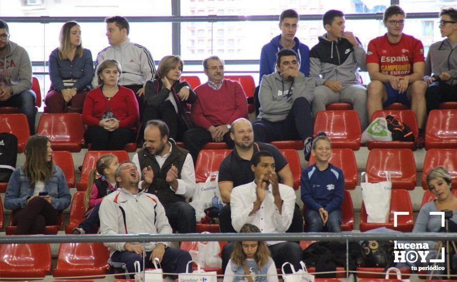 Galería: El Club Baloncesto Ciudad de Lucena obtiene su primer triunfo frente al Montilla (62-51)