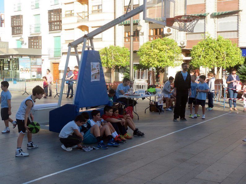 Galería: Sergio Scariolo asiste a la Olimpiada de Dibujo Solidaria y al torneo de baloncesto 3x3