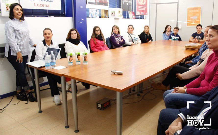  Una de las reuniones celebradas en Carrefour Lucena 