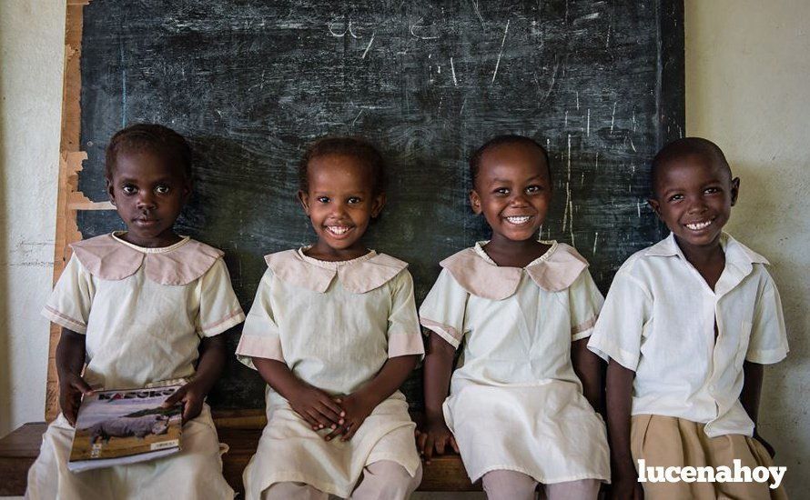  Niños que asisten a las clases de la guardería de Anidan en Lamu. 