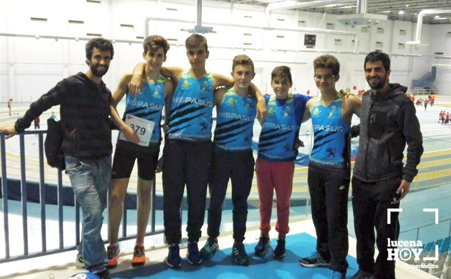  Miembros del equipo cadete del Surco Aventura, junto a Diego y Álvaro de la Fuente. 