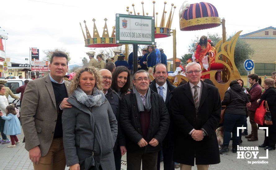  Representantes políticos y el presidente de la Peña Amigos de los Magos, Juan Torres. 