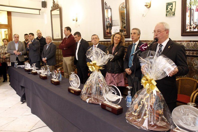 Galería: La Pecera de Dory obtiene el primer premio en el Concurso de Carrozas de la Cabalgata de la Ilusión 2017 Galería: La Pecera de Dory obtiene el primer premio en el Concurso de Carrozas de la Cabalgata de la Ilusión 2017