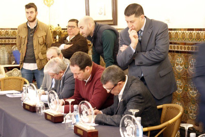 Galería: La Pecera de Dory obtiene el primer premio en el Concurso de Carrozas de la Cabalgata de la Ilusión 2017 Galería: La Pecera de Dory obtiene el primer premio en el Concurso de Carrozas de la Cabalgata de la Ilusión 2017