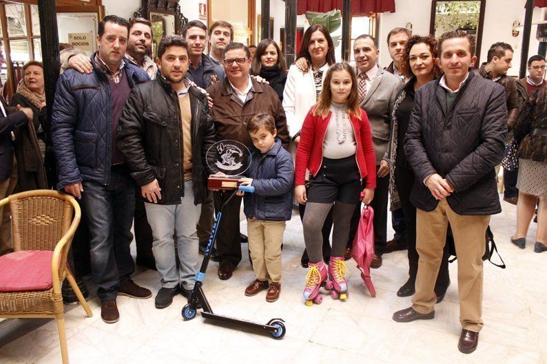 Galería: La Pecera de Dory obtiene el primer premio en el Concurso de Carrozas de la Cabalgata de la Ilusión 2017 Galería: La Pecera de Dory obtiene el primer premio en el Concurso de Carrozas de la Cabalgata de la Ilusión 2017