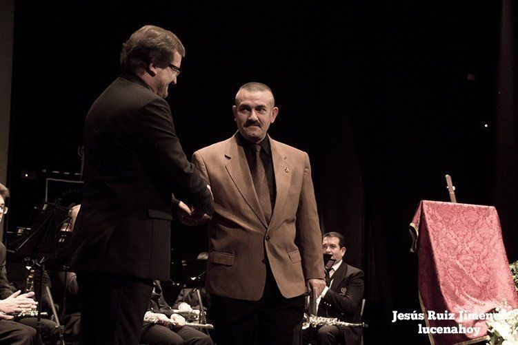  Francisco Requerey y Juan Pérez, presidente de la Agrupación y autor del cartel anunciador en una foto de archivo 