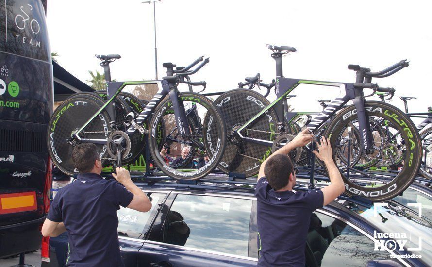 Galería: Lucena vibra al ritmo del pedaleo de los mejores del pelotón internacional: Nuestras cien mejores fotos de la crono de la Vuelta a Andalucía