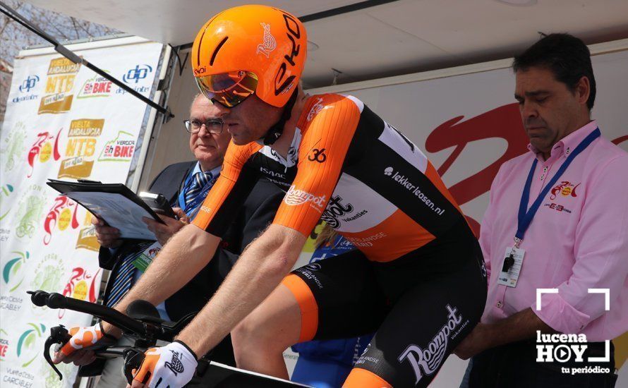 Galería: Lucena vibra al ritmo del pedaleo de los mejores del pelotón internacional: Nuestras cien mejores fotos de la crono de la Vuelta a Andalucía Galería: Lucena vibra al ritmo del pedaleo de los mejores del pelotón internacional: Nuestras cien mejores fotos de la crono de la Vuelta a Andalucía