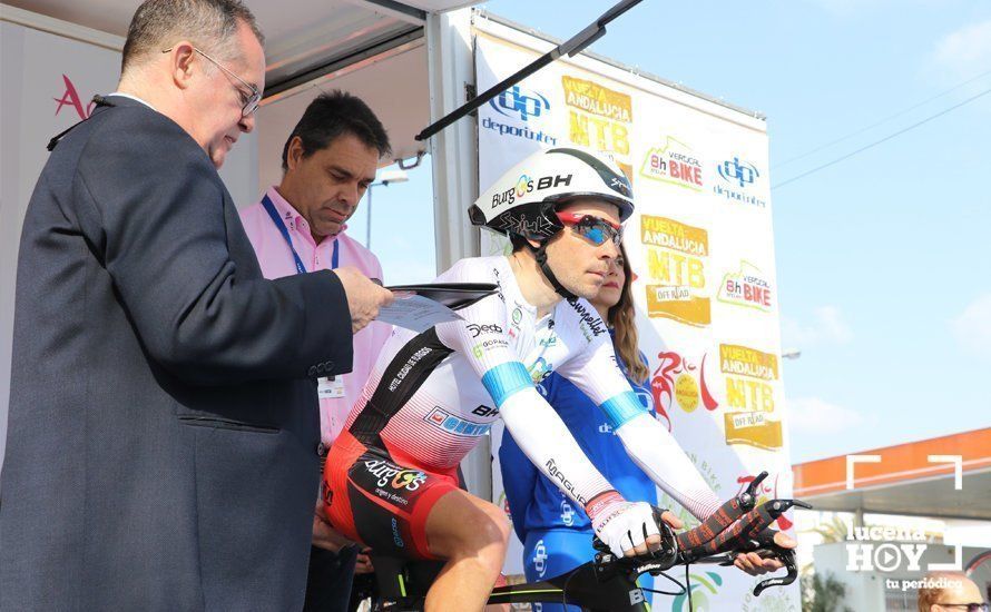 Galería: Lucena vibra al ritmo del pedaleo de los mejores del pelotón internacional: Nuestras cien mejores fotos de la crono de la Vuelta a Andalucía Galería: Lucena vibra al ritmo del pedaleo de los mejores del pelotón internacional: Nuestras cien mejores fotos de la crono de la Vuelta a Andalucía