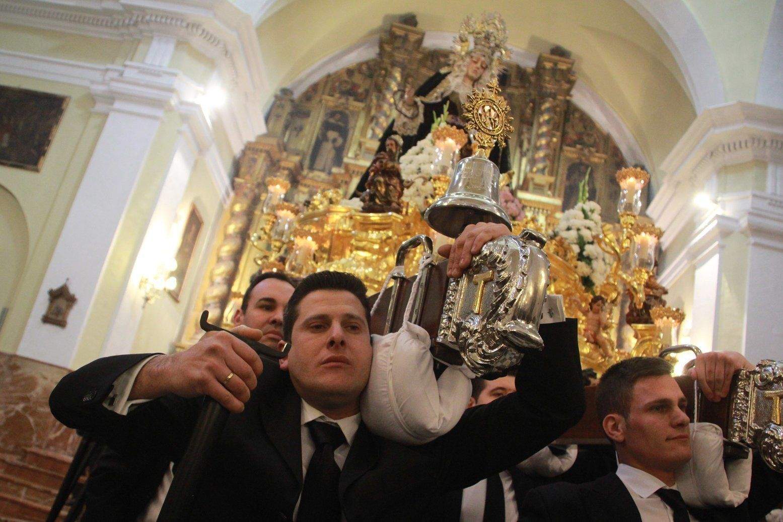 Galería: Las fotos de la procesión extraordinaria de María Stma. de la Pasión y Ánimas con motivo del XXV Aniversario de la Cofradía de Pasión Galería: Las fotos de la procesión extraordinaria de María Stma. de la Pasión y Ánimas con motivo del XXV Aniversario de la Cofradía de Pasión