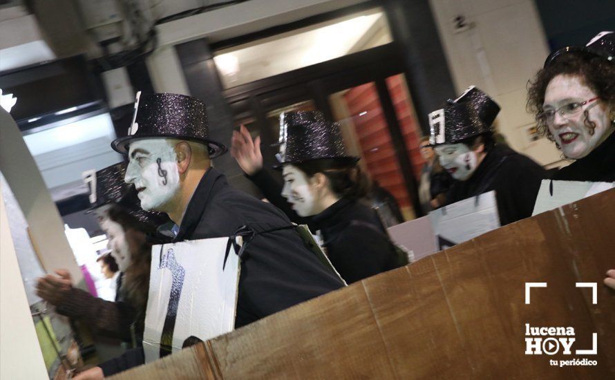 Galería: La alegría del Carnaval toma las calles del centro de Lucena