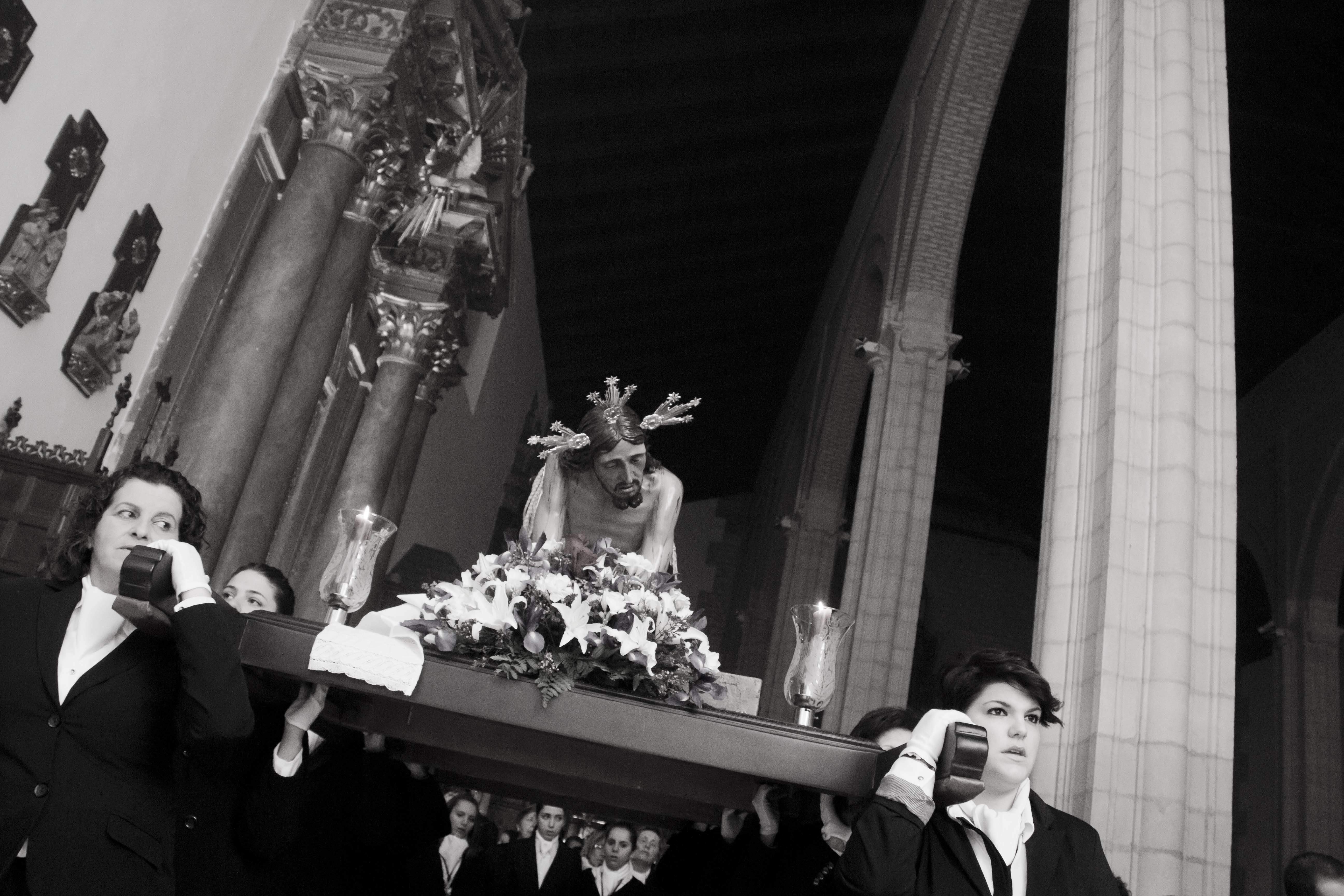 Galería: La Humillación también celebró su Vía Crucis en la intimidad del templo de San Mateo