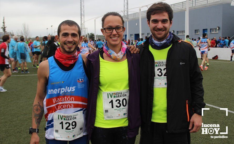 Galería: Mil y un valientes se divierten bajo la lluvia en la IV Media Maratón de Lucena