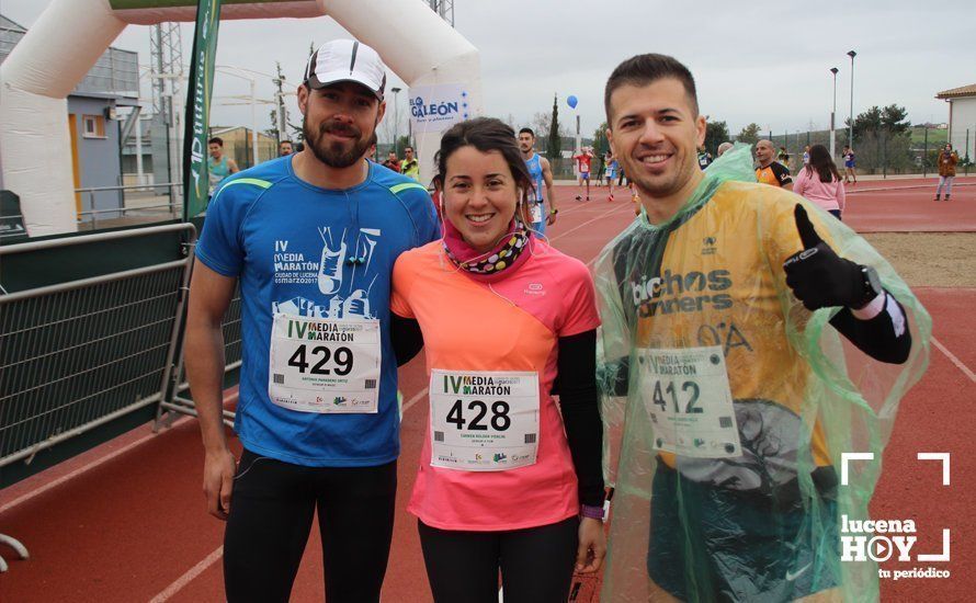 Galería: Mil y un valientes se divierten bajo la lluvia en la IV Media Maratón de Lucena