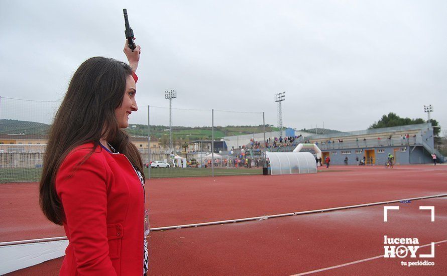 Galería: Mil y un valientes se divierten bajo la lluvia en la IV Media Maratón de Lucena