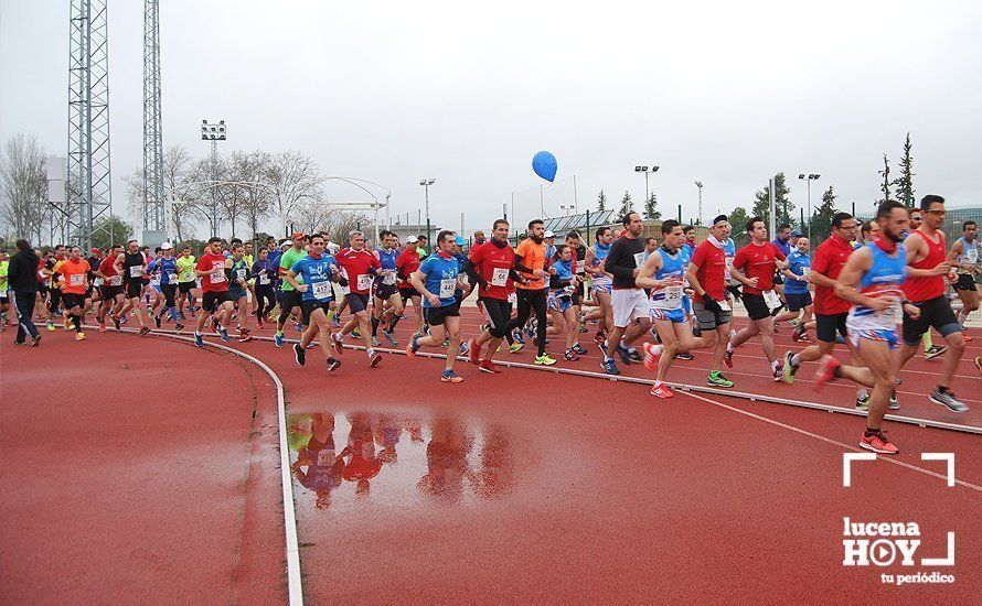 Galería: Mil y un valientes se divierten bajo la lluvia en la IV Media Maratón de Lucena