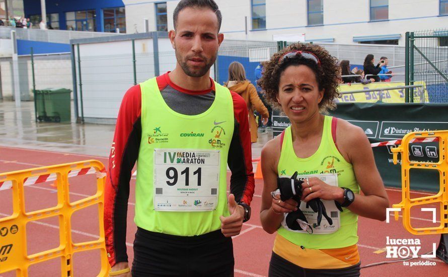 Galería: Mil y un valientes se divierten bajo la lluvia en la IV Media Maratón de Lucena