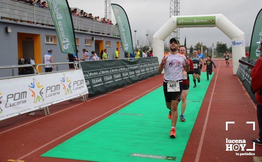 Galería: Mil y un valientes se divierten bajo la lluvia en la IV Media Maratón de Lucena