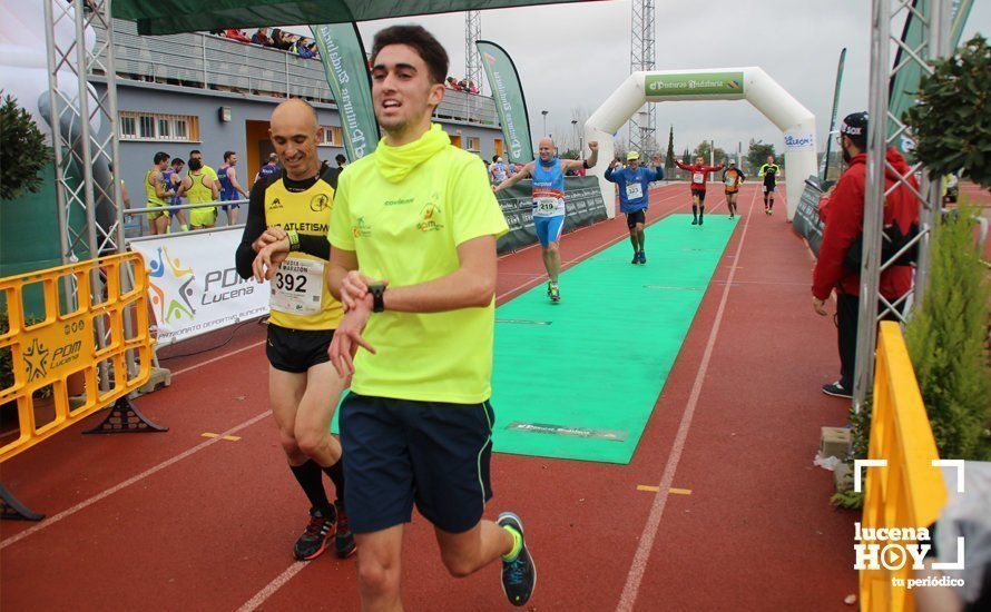 Galería: Mil y un valientes se divierten bajo la lluvia en la IV Media Maratón de Lucena