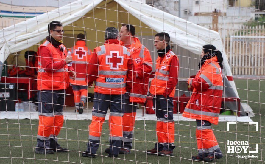 Galería: Mil y un valientes se divierten bajo la lluvia en la IV Media Maratón de Lucena