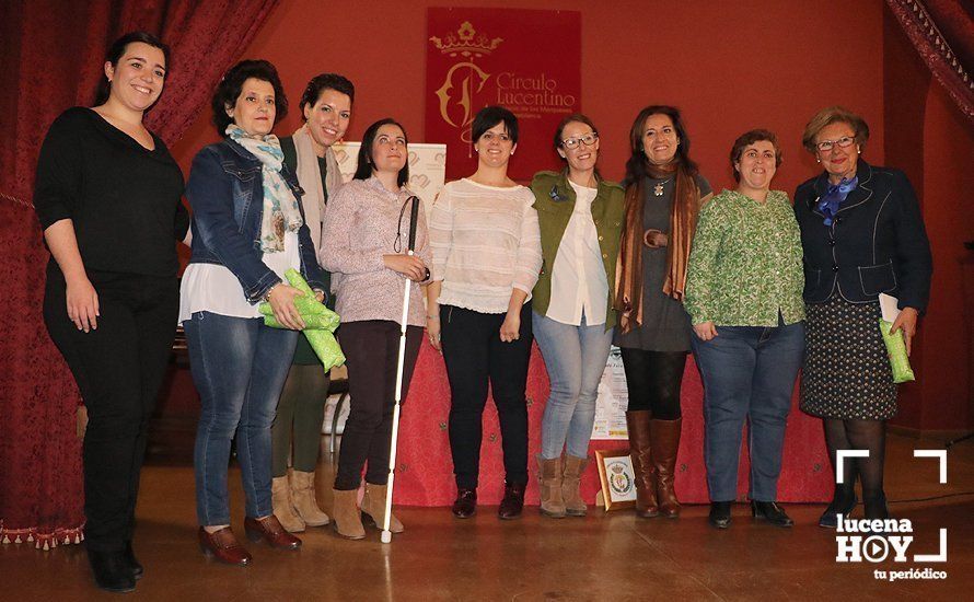  Ponentes en esta jornada junto a representantes de Mujeres en Igualdad 