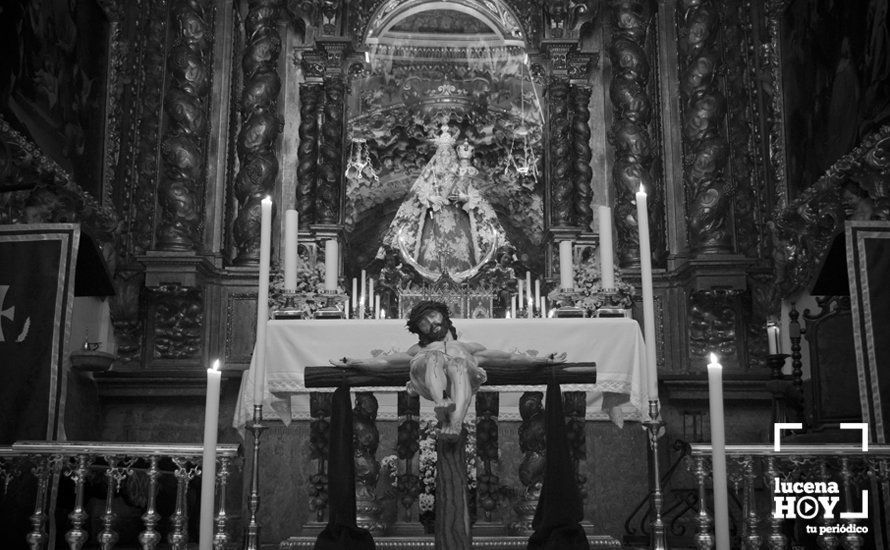 GALERÍA: El recogimiento preside el Vía Crucis del Cristo del Perdón en el Santuario de Aras. Fotos de Jesús Ruiz 'Gitanito'