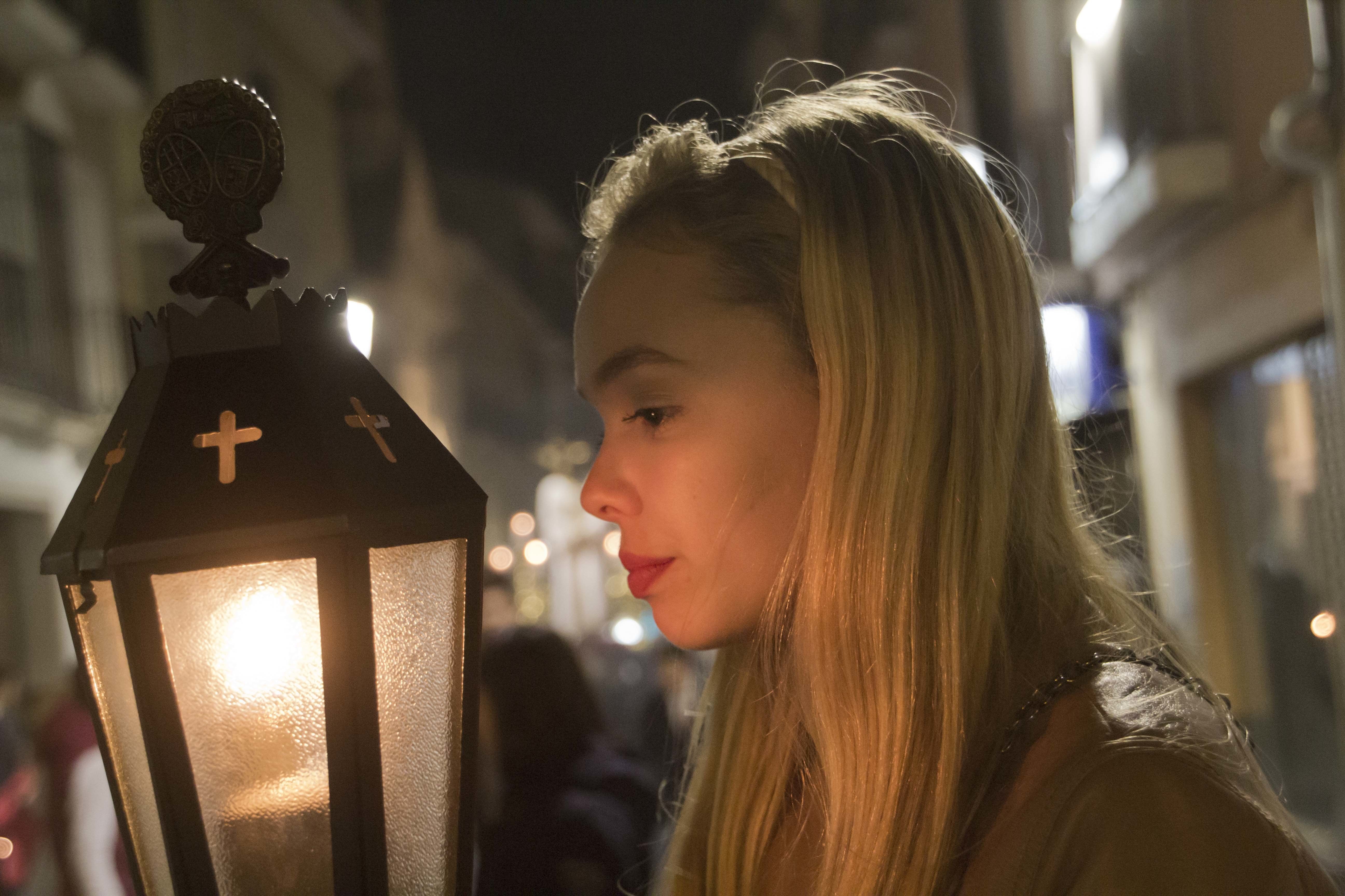 Galería: Jesús Preso recorre las calles de Lucena en solemne Vía Crucis cerrando el tercer viernes de Cuaresma