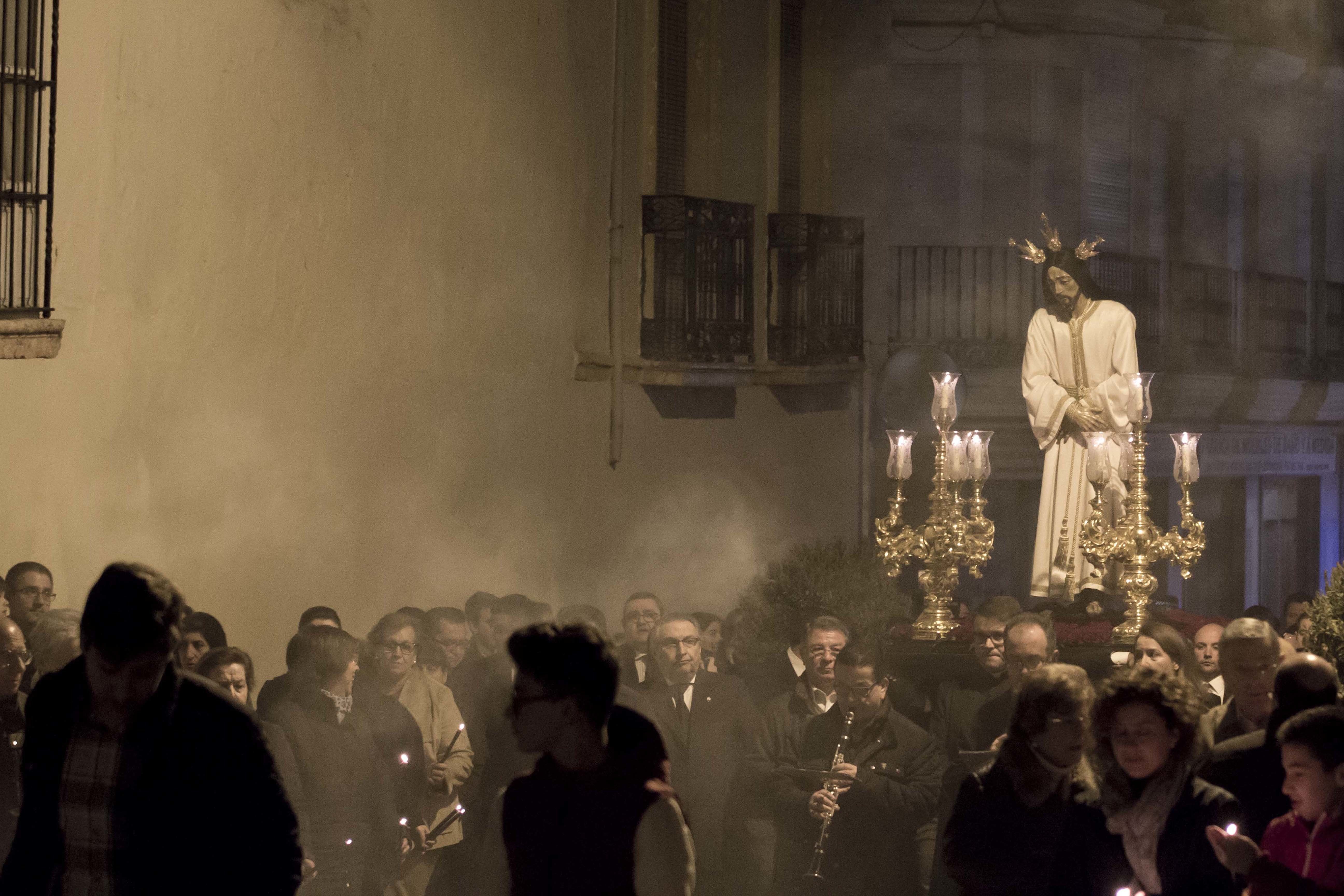 Galería: Jesús Preso recorre las calles de Lucena en solemne Vía Crucis cerrando el tercer viernes de Cuaresma Galería: Jesús Preso recorre las calles de Lucena en solemne Vía Crucis cerrando el tercer viernes de Cuaresma